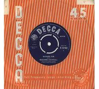 Marianne Faithfull - This Little Bird