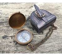 Marine Collection Mart Thoreau Go Confidently in The Direction of Your Dream! Live The Life You Have Imagined. Brújula de latón con Estuche de Cuero para Regalo