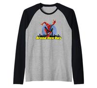 Marvel Studios Spider-Man: Brand New Day Moon & City Skyline Camiseta Manga Raglan
