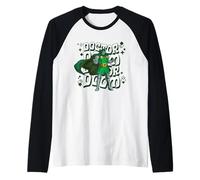 Marvel Super Heroes Doctor Doom Villain Groovy Wavy Name Camiseta Manga Raglan