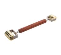Masajeador Facial en Forma de V para Mujeres, Mango de Madera Dorado | Acero Inoxidable, Diseño 3d de Doble Extremo, Uso en Casa y Descanso Rutina, para Sueros y Cremas