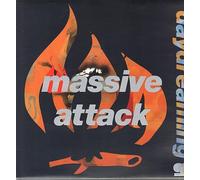 Massive Attack - Daydreaming [Vinyl Single]