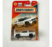 Matchbox Toyota Tacoma 2024 Diecast Car, Blanco, Escala 1:64, 65/125