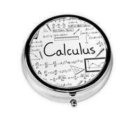 Math Geometry Geek Calculus. Este pequeño pastillero redondo impreso es un organizador portátil de píldoras y vitaminas perfecto para bolsillos, bolsos y viajes.