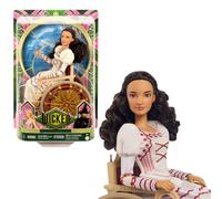 Mattel Wicked Nessarose Muñeca de moda con pelo rizado marrón y accesorios, incluye una silla de ruedas y un vestido elegante intercambiable, muñeca articulada, HXY36