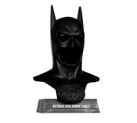 McFarlane Toys - DC Direct Batman (Batman y Robin) Réplica de capucha escala 1:3