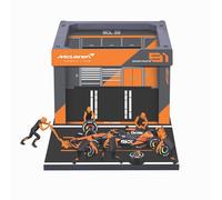 McLAREN F1 MCL38 DIORAMA GARAGE PIT-STOP TEAM MCLAREN N 81 SEASON 2024 OSCAR PIASTRI WITH CREW FIGURE AND ACCESSORIES ORANGE BLACK