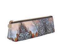 MDATT Wandering in The Winter Light - Estuche multifuncional de piel con gran capacidad de almacenamiento, diseño triangular clásico, White, Talla única, Bolsa de maquillaje