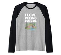 Me encanta orinar fuera de la naturaleza Aventura Humor Camiseta Manga Raglan