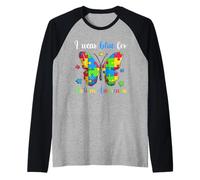 Me pongo azul para la concienciación sobre el autismo, mariposa rompecabezas Camiseta Manga Raglan