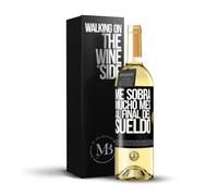 «Me sobra mucho mes al final del sueldo» Mensaje en una Botella. Vino Blanco Premium Verdejo Joven + Gift Box. Etiqueta Negra PERSONALIZABLE