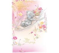 Me To You Tatty Teddy - Tarjeta de lujo para el día de la madre con diseño de oso en barco de remo con cesta de flores, 15,2 x 22,8 cm, colección oficial