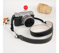 Media funda para cámara Fujifilm XM5 hecha de cuero de primera calidad con características impermeables (negro)