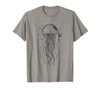 Medusa cósmica Entre Estrellas y océano Camiseta