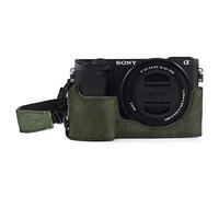 MegaGear MG1644 Estuche Ever Ready, Media Funda, Estuche de Base, Funda de Pronto Uso de Cuero auténtico, con Correa Compatible con Sony Alpha A6100, A6400 - Verde