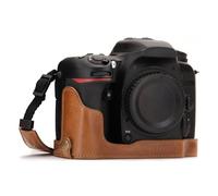 MegaGear Para Nikon D7500 Estuche Ever Ready, Media funda, estuche de base, funda de pronto uso de cuero auténtico, con correa - Marrón