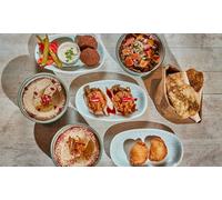 Menú Libanés para 4 personas de 8 pasos (6 salados y 2 postres) con 4 bebidas de LUNES a JUEVES