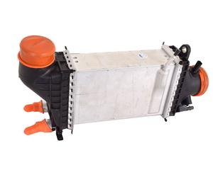 Mercedes-Benz Intercooler con tubo de agua A2740900414-AA