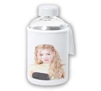 MERCHANDMANIA Bidón cristal con Funda soft shell cantante chica 3am Toxic Till the End APT tapon seguridad botella