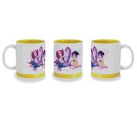 MERCHANDMANIA Taza Amarilla con franja decorativa chicas cantantes lindas cute kawaii chibi pelicula anime color mug