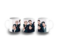 MERCHANDMANIA Taza Blanca chicos cantantes famosos grupo cancion on our way color mug