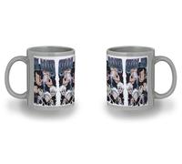 MERCHANDMANIA Taza completamente Gris recuadro serie anime yokais girl dinner frase graciosa black mug jarra cerveza te infusión