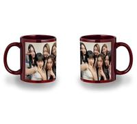 MERCHANDMANIA Taza completamente Roja recuadro sour grapes cancion grupo chicas mundial butterflies black mug jarra cerveza te infusión