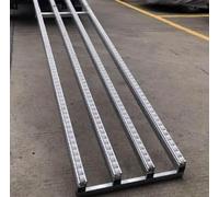 Mesa transportadora de rodillos de plástico resistente para un manejo eficiente de materiales. Solución versátil para logística optimizada y operaciones de almacén