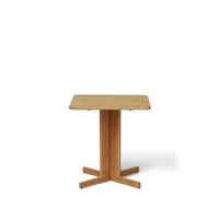 Mesa Trefoil de Roble de 68 x 68 Pulgadas