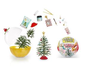 MGA's Miniverse Make It Mini Holiday Series - Coleccionables ¡Socorro! Ya es Navidad Mini Diner, Embalaje Ciego, Réplicas DIY, Juego de Resina, Coleccionistas y Niños +8 Años, NO Comestible
