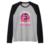 Mi Escoba se rompió, así Que Ahora monté a mi Bruja Flamenco de Halloween Camiseta Manga Raglan