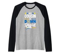 Mi Primo es Down Right Conciencia del síndrome de Down Camiseta Manga Raglan
