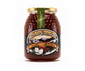 Miel pura de abeja. Miel de Eucalipto. Miel origen España 100% en envase de 500grs. Miel proveniente del néctar de las flores del árbol del eucalipto. De color ámbar oscuro con notas verdes