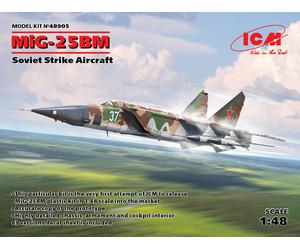 Mig-25 Bm , Soviet Strike Avión 1:48 Plástico Modelo Kit Icm