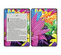 MightySkins - Skin de fibra de carbono para Amazon Kindle Paperwhite 2018 (modelo impermeable), diseño de pétalos azules, acabado protector y duradero de fibra de carbono texturizado, fácil de aplicar