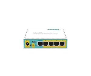 Mikrotik RouterBoard RB750UPr2 HEX PoE Lite es un pequeño router de 5 puertos, 1 puerto USB 2.0 y salida PoE. Ports 25 puede alimentar otros dispositivos PoE con el mismo voltaje que se aplica a la