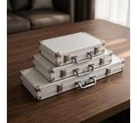 Milageto Estuche de Fichas de Juego de Aluminio Maletín Caja Organizador Portátil con Pestillos Fiables y Interior Protegido Adecuado para Transporte, Maleta de Mano Plateada de 200 fichas