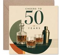 Milestone - Tarjeta de 50 cumpleaños - Eleva un vaso a 50 años - Diseño retro de decantador de whisky y utensilios de bar - manera elegante de marcar un hito legendario - Cuadrado de 145 mm, sobre