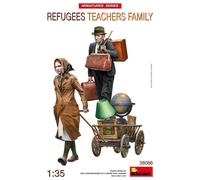 MiniArt 1/35 REFUGEES TEACHERS FAMILY (2/24)