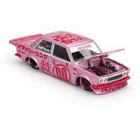 MINI GT 510 Pro Street #00 "Buta V1 rosa metálico con gráficos rojos (diseñado por Jun Imai) Kaido House Special 1/64 Diecast Model Car KHMG161