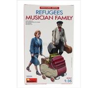 MINIART 38084 1/35 Familia de músicos Refugiados Kit variado
