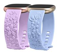 Minyee Paquete de 2 correas grabadas florales compatibles con Fitbit Versa 4/Versa 3/Sense 2/Sense Band para mujer, bonito diseño de flores silvestres en relieve, suave, deportiva, elegante, verano,