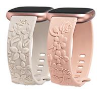 Minyee Paquete de 2 correas grabadas florales compatibles con Fitbit Versa 4/Versa 3/Sense 2/Sense Band para mujer, bonita correa de repuesto de silicona en relieve con flores silvestres, rosa,
