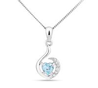 MIORE collar de diamantes y topacio en oro blanco 9 quilates 375 con colgante que lleva 6 diamantes talla brillante 0,03 ct y topacio azul en forma de corazón 0,31 quilates; cadena de longitud 45 cm.