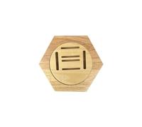 MiOYOOW - Expositor de medallas, soporte de medalla de madera, mostrador de medallas de nido de abeja hexagonal para baloncesto, gimnasia, fútbol y softbol