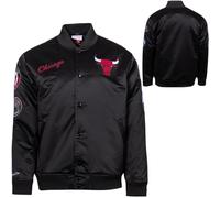 Mitchell & Ness NBA Blackout Chaqueta de satén gruesa | Chicago Bulls | Talla 2XL, negra, parches y bordados premium en el pecho y las mangas, puños acanalados