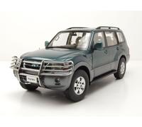 Mitsubishi Pajero V73 Verde Modelo De Coche 1:18 Sun Star