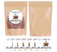 MKISHINE Love Is Brewing - Juego de recuerdos de fiesta de café, 50 bolsas de papel kraft con calcomanías, 10 x 15 cm