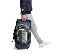ARENA Fastpack 3.0 Bolsa Deportiva para Natación, Playa, Gimnasio y Deporte, Bolsa de Viaje de Tejido Hidrófugo con Tirantes Acolchados, Compartimento para Zapatos y Ropa Mojada, 40 L