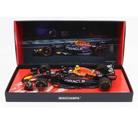 Modelo Auto Estático MINICHAMPS Red Bull F1 RB18 Perez Jeddah 2022 Escala 1/18